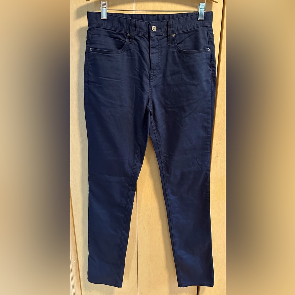PrAna 30W x 34L Bridger Slim Tapered Leg Jeans - NWT